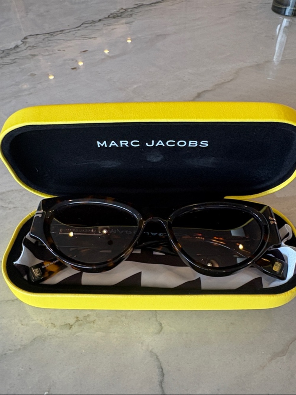 MARC JACOBS Tortoiseshell Women's Sunglasses with Dark Lenses